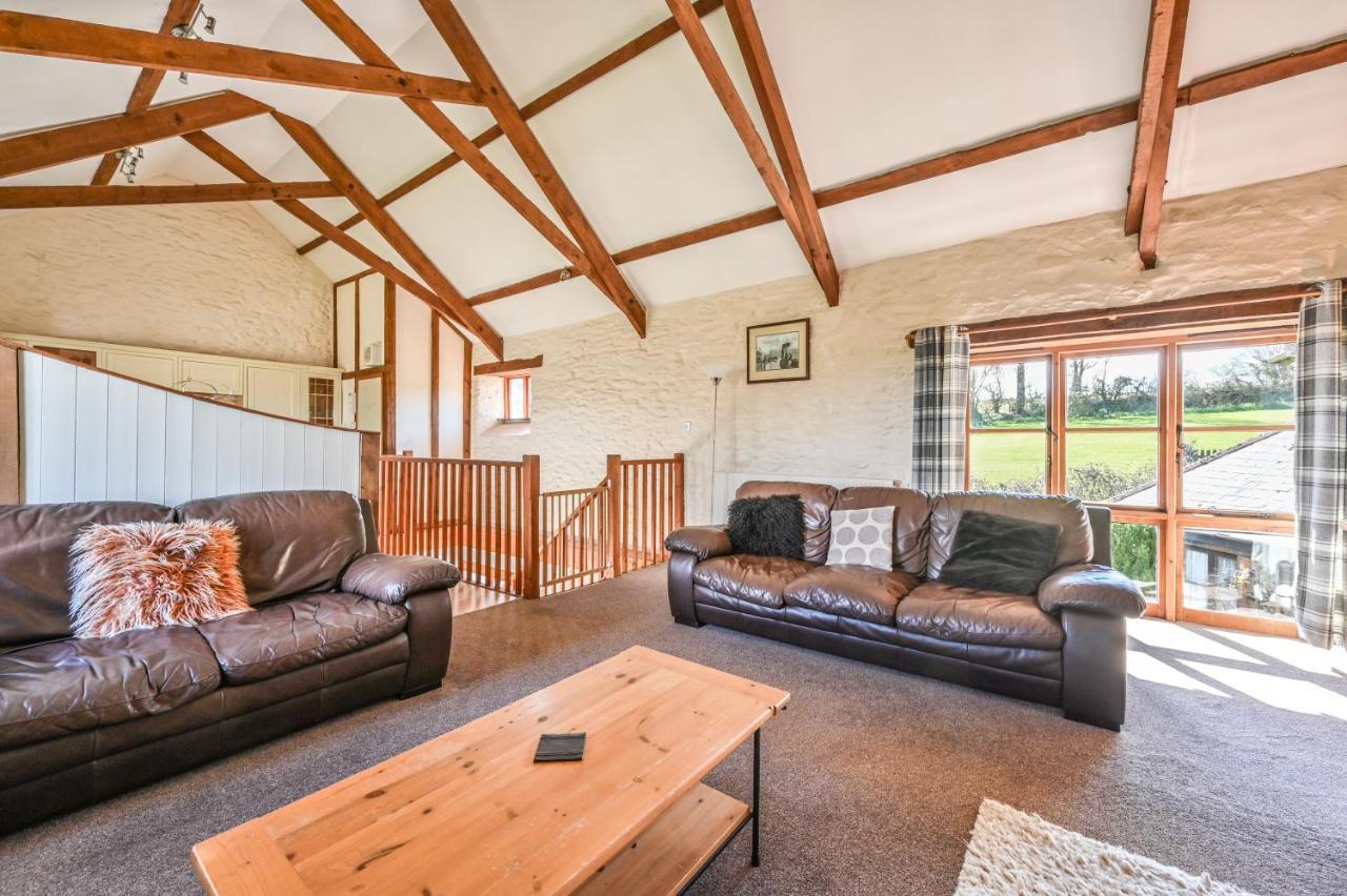 Polean Farm Cottages - With Free Animal Feeding And Pony Rides And Free Access To A Nearby Pool Looe Exterior foto
