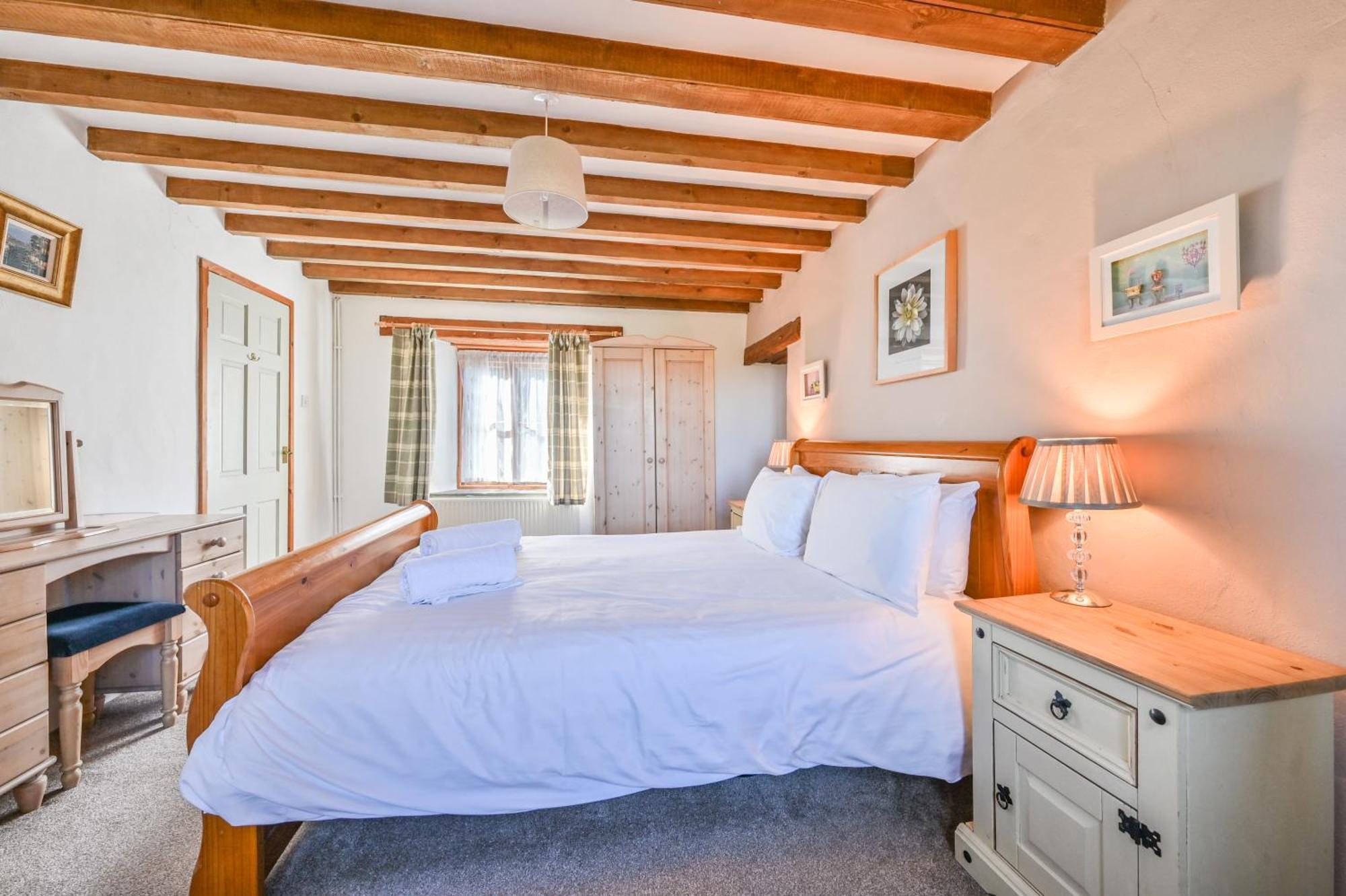 Polean Farm Cottages - With Free Animal Feeding And Pony Rides And Free Access To A Nearby Pool Looe Habitación foto